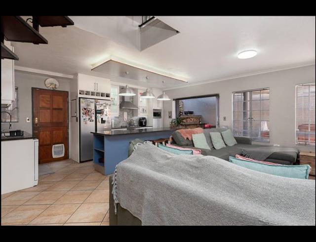 3 BEDROOM TOWNHOUSE FOR SALE IN ALBEMARLE